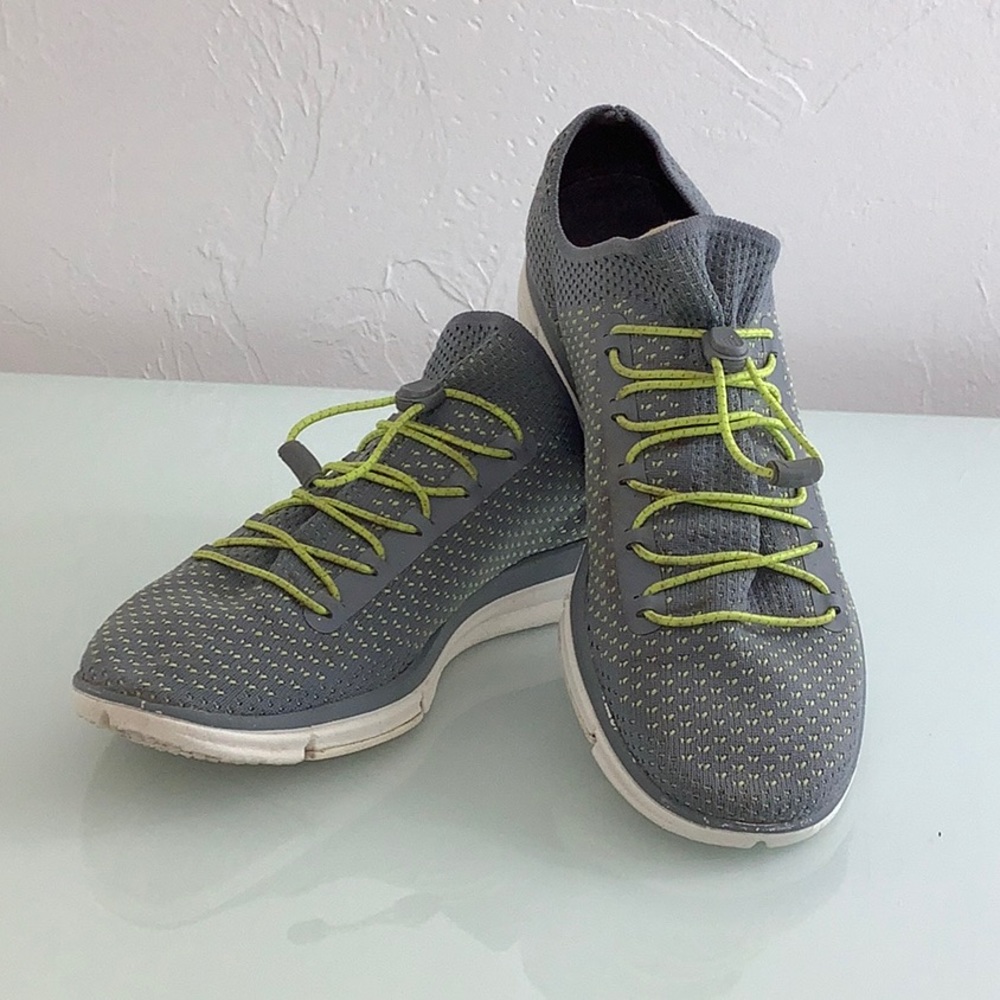 Merrell Form2 slip on off socks sneakers size 10 women